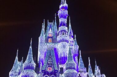 Desfile de Natal “de graça” no Magic Kingdom em 2026
